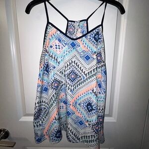 Skies Are Blue Geometric Patterned Tank Top